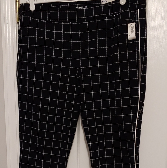 Capri pants - Picture 1 of 4